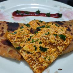 A picture of Paneer stuffed paratha - 2 Methods.