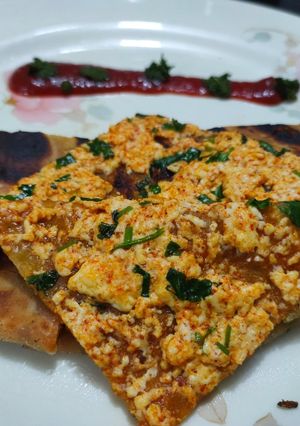 A picture of Paneer stuffed paratha - 2 Methods.