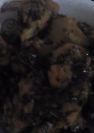 A picture of Yam porridge and veggie.