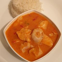 A picture of Creamy Butter Chicken.
