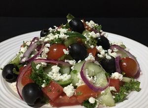 Foto resep Mediterranean Greek Saladwith Feta Cheese and Olives