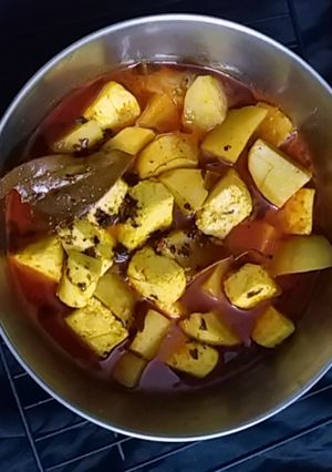 কসুরী মেথি আলু পনীর (kasuri methi alu paneer recipe in Bengali) রেসিপির প্রধান ছবি