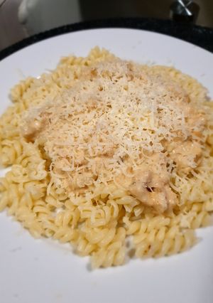 Tejszínes-sajtos csirke recept fotója