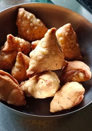 A picture of पंजाबी समोसा (Punjabi Samosa Recipe In Marathi).