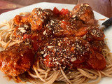 Pasta con albóndigas