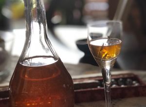 Φωτογραφία της συνταγής Λικέρ Αμαρέττο από κουκούτσια βερίκοκου
