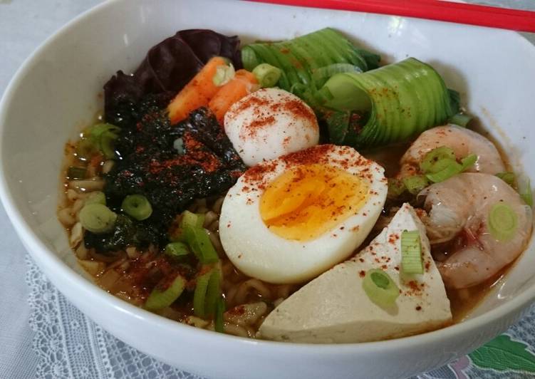 Mie ramen instan gekikara