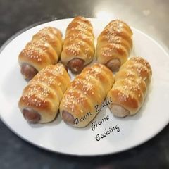 A picture of 🌭SAUSAGE BREAD ROLLS🌭.