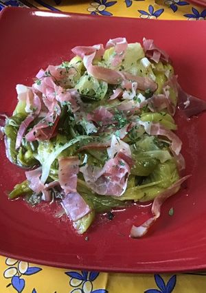 Une photo de Poireaux vinaigrette à l'effiloché de jambon cru