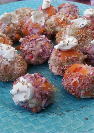 Una foto de Bolitas de sushi