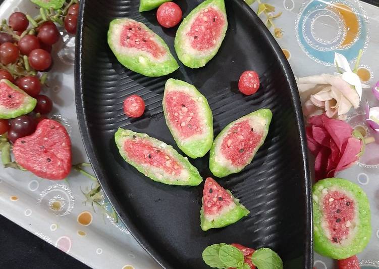 How to Prepare Award-winning Watermelon Sweet