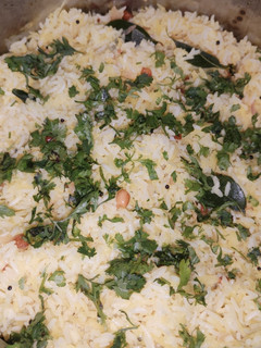 எலுமிச்சை சாதம்(lemon rice recipe in tamil) செய்முறை முக்கிய புகைப்படம்