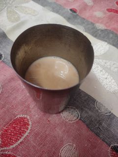अदरक वाली चाय (Adrak wali chai recipe in hindi) रेसिपी मुख्य फोटो