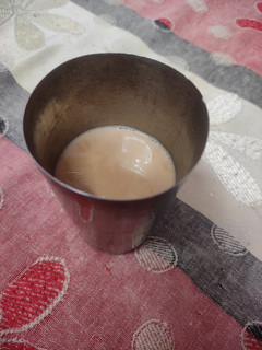 अदरक वाली चाय (Adrak wali chai recipe in hindi) रेसिपी मुख्य फोटो