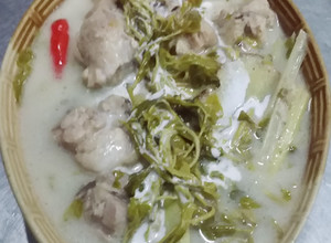 รูปของ ไก่ต้มกะทิยอดมะขามอ่อน