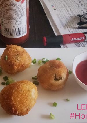 A picture of Cheese Balls.