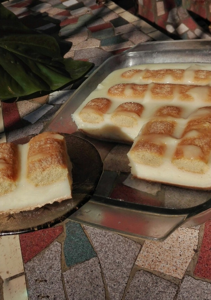 Una foto de Postre de limón y vainillas tipo lemon pie!