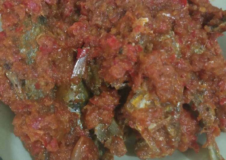 Cara Gampang Membuat Ikan selar balado Anti Gagal