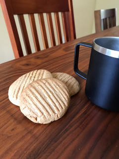 A picture of Whole Wheat Peanut Butter Cookies.