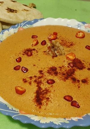 வறுத் காப்சிகம் வாதுமை கொட்டை துளிகள்(Roasted bell pepper walnut spread recipe in tamil) செய்முறை முக்கிய புகைப்படம்