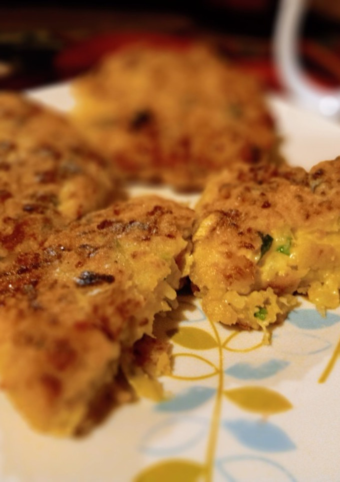 Una foto de Fritos de arroz sobrante con queso 😋