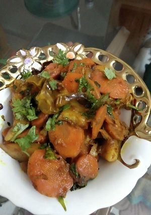 A picture of Spicy carrot and potato vegetable.
