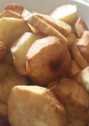 A picture of Fried sweet potatoes.