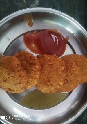 દાલ વડા (Dal Vada Recipe In Gujarati) રેસીપી મુખ્ય ફોટો