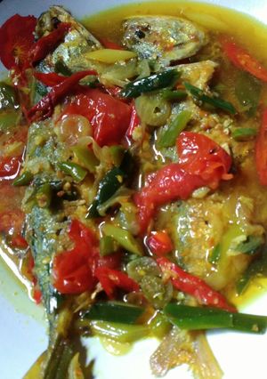 Foto resep Ikan gembung kuah kuning pedas