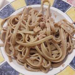 A picture of Linguine integrali al tonno.