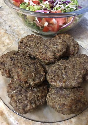 Una foto de Hamburguesas caseras de carne al horno