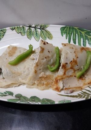 A picture of Mushroom crepes.