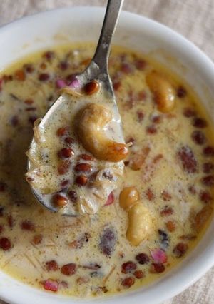 A picture of Sheer korma.