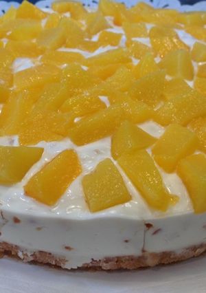 Foto principal de Tarta de queso y melocotón