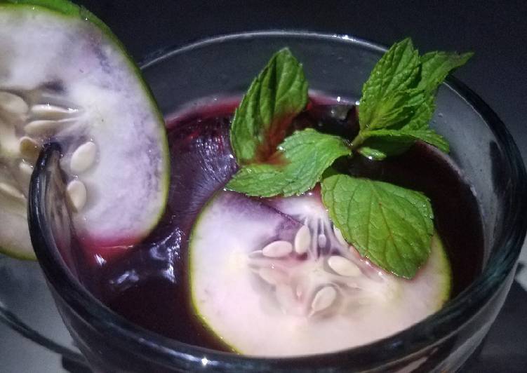 Recipe of Quick Mint and cucumber Zobo drink