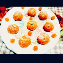 A picture of Healthy tasty papaya ladoo.