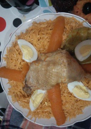صورة لوصفة رشتة حمرا بالدجاج