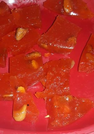 A picture of Karachi halwa.
