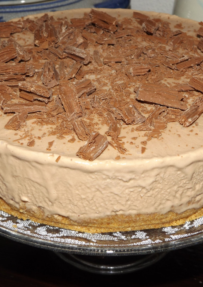 Una foto de Tarta semifría de plátanos, dulce de leche y chocolate en rama