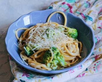 Update, Prepare Recipe Pasta in creamycheese sauce with broccoli  Savory Delicious