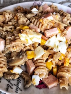 Una foto de Ensalada de pasta 🍽