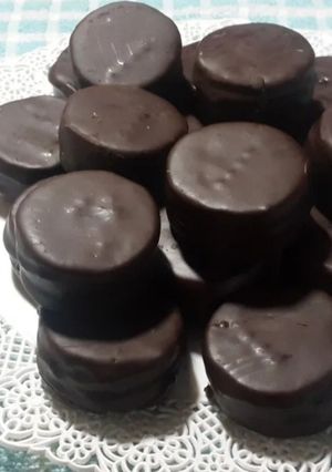 Una foto de Alfajor tipo marplatense💚