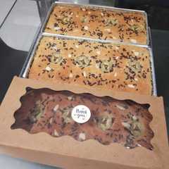 รูปของ Banana Cake lembut irit telur