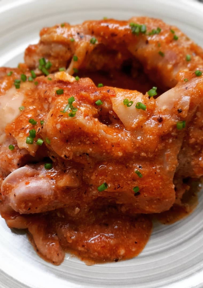 Una foto de Pies de cerdo en salsa picante