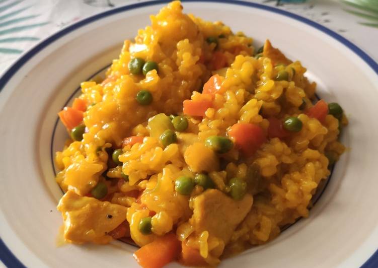 Paella con pollo y jengibre
