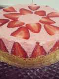Tarta de yogur y fresas