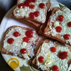 A picture of Paneer sandwich.