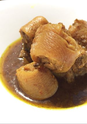 A picture of Pork Tail In Briyani Sauce.