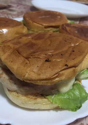 A picture of Chicken Burger.