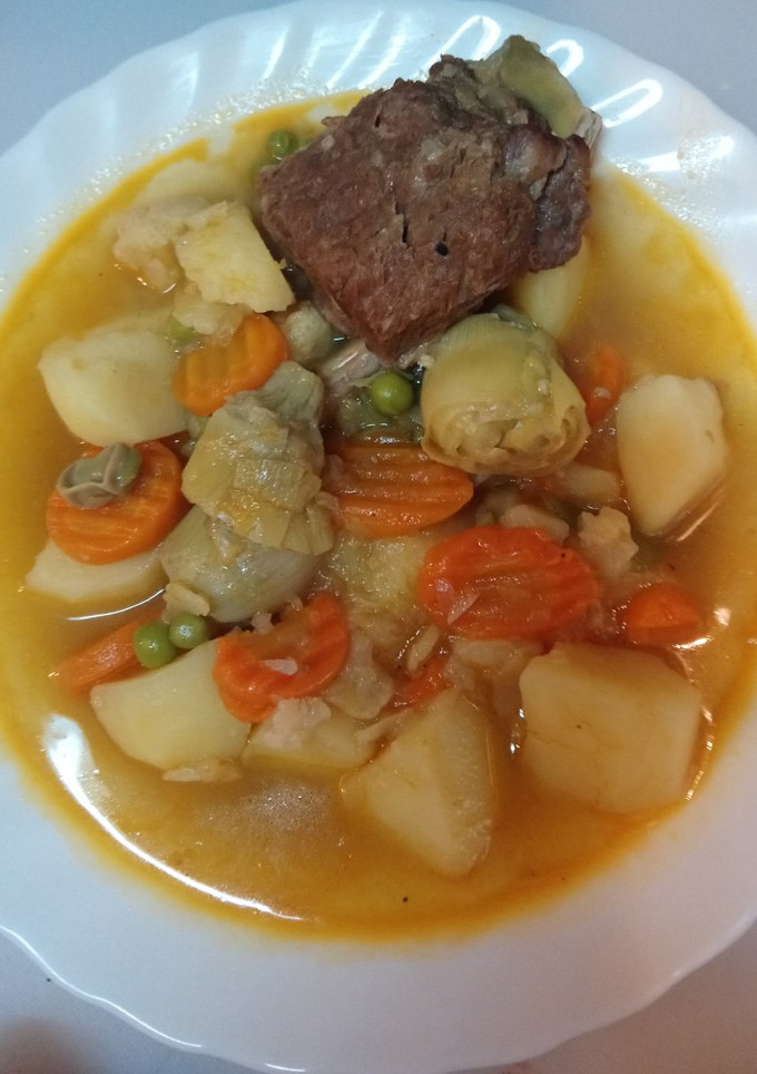 Una foto de Patatas con costillas de cerdo